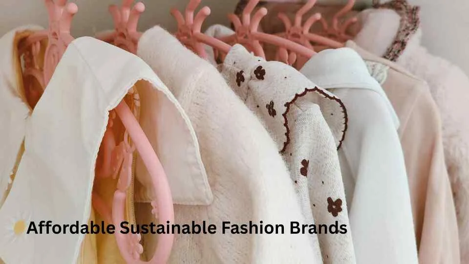 Spring capsule wardrobe for working moms